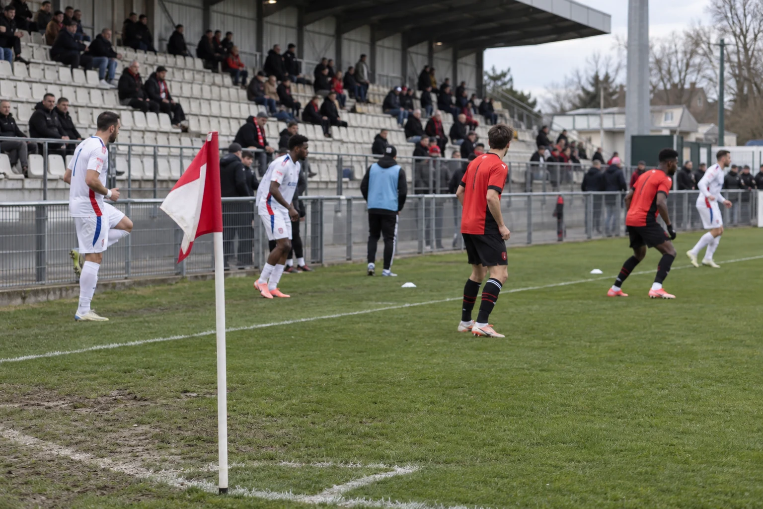 Rennes puolustaa kolmatta sijaansa Lyonin vieraana